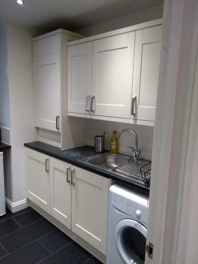 Clifton Apartment Luton  Bagian luar foto